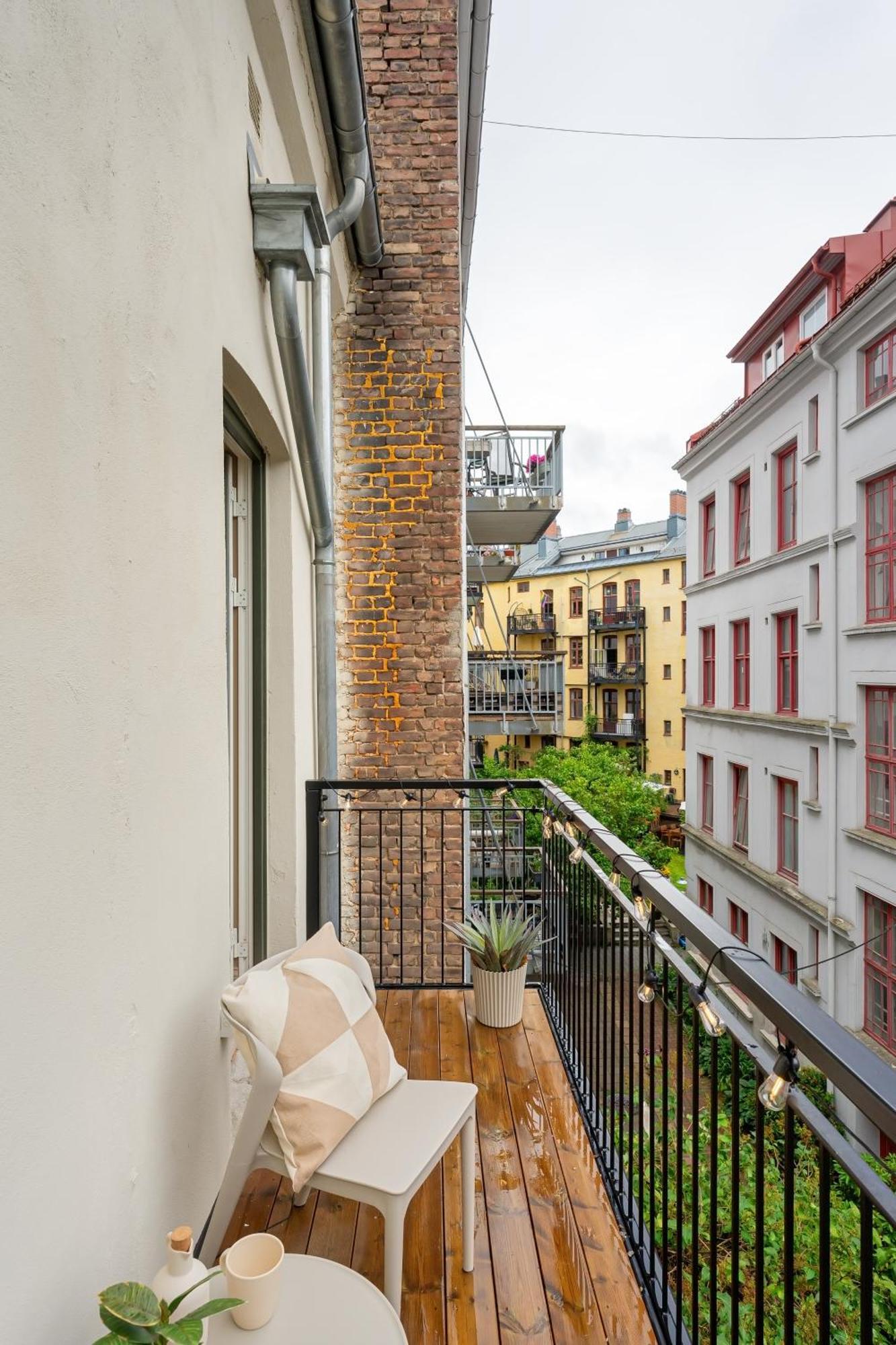 Apartment Dinbnb Gruenerlokka I 2-bedroom With Double Queen & Balcony Oslo